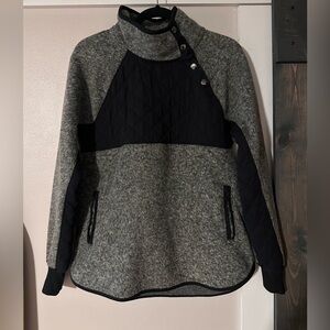 NWOT Abercrombie fitch pull over